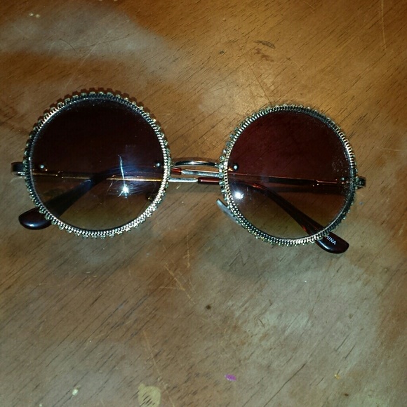 Circle glasses