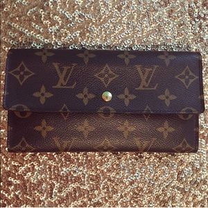 Louis Vuitton trifold wallet