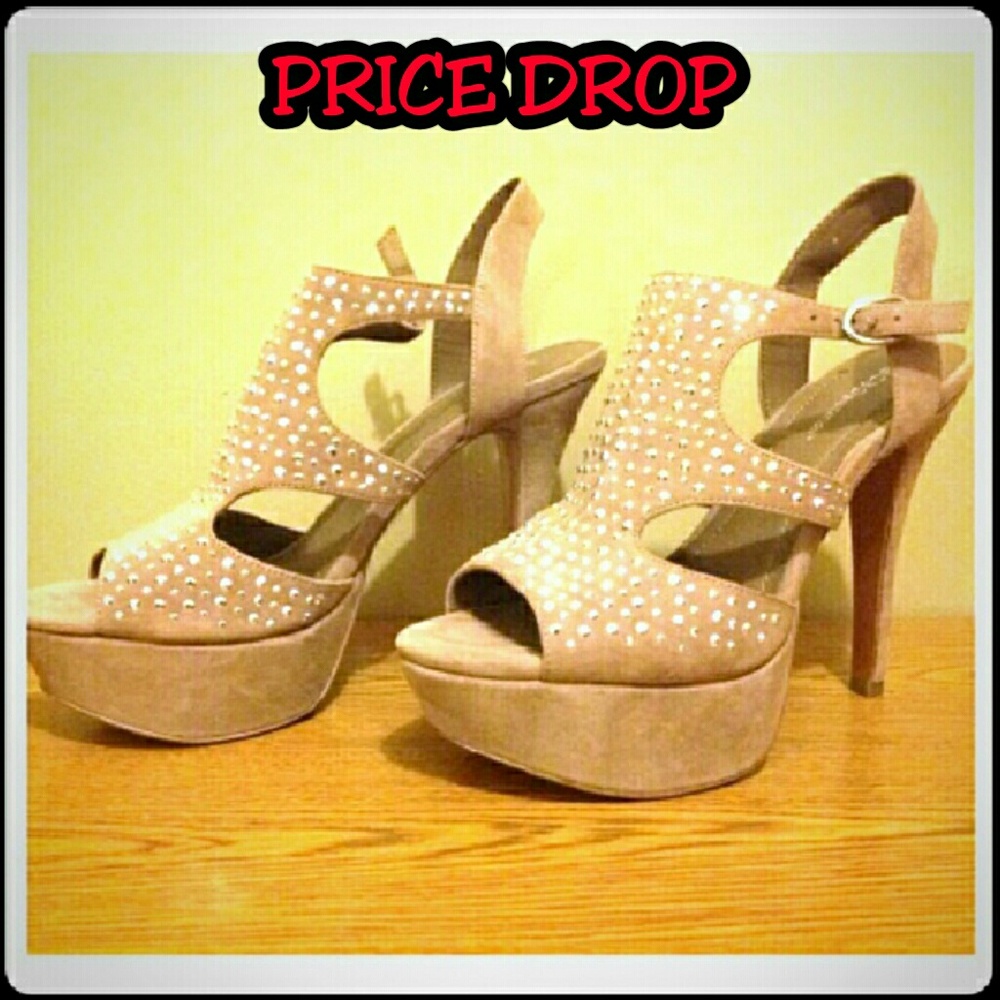 PRICE DROP- BCBG Suede Platform heels Size 10