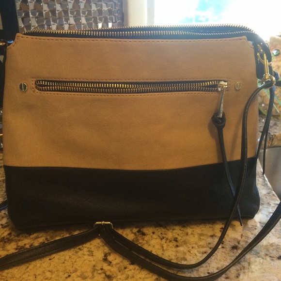 Cute adjustable strap bag - Picture 1 of 2