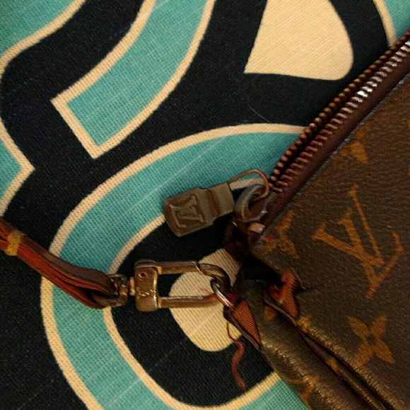 Louis Vuitton handbag - Picture 2 of 4