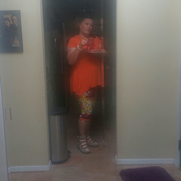 HP 9.12.17 💟💥Fun print plus size capri!!! - Picture 4 of 4