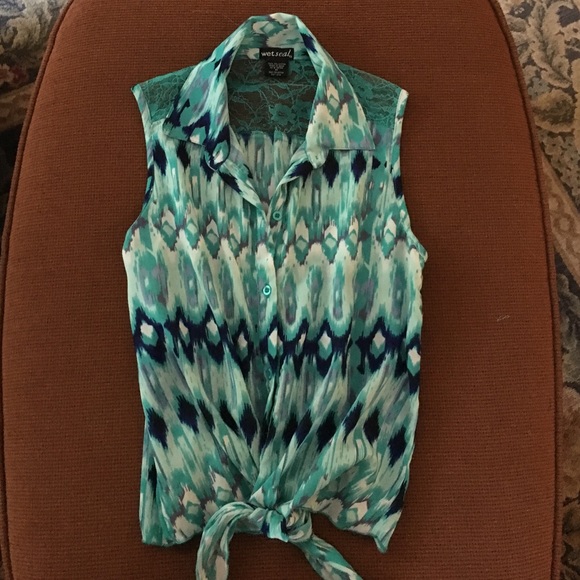 Sleeveless blouse - Picture 1 of 4