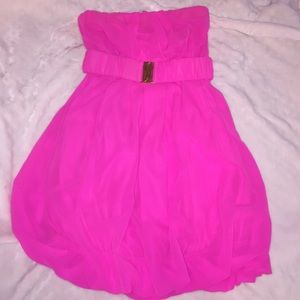 BRAND NEW! Pink Strapless Dress in Size Small💓