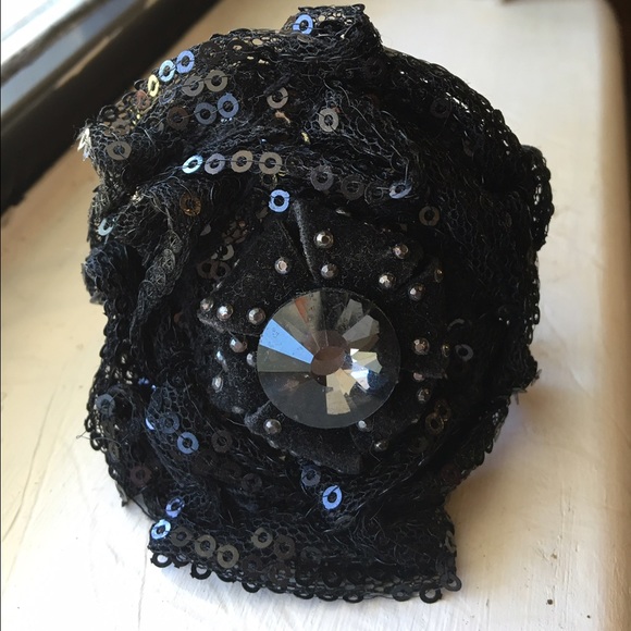 Black lace and suede wrist cuff ⭐️