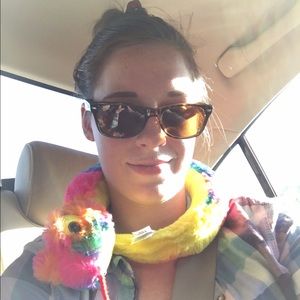 Meet your Posher, Rebekah