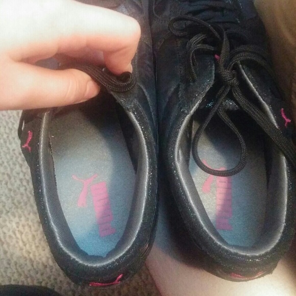 Puma Shoes - Picture 2 of 4