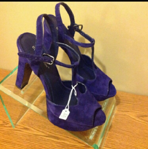 BCBG Suede Royal Blue Platform Heel - Picture 3 of 4