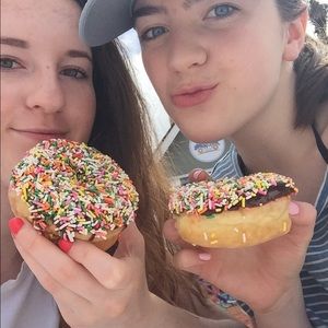 Meet your Posher, Lauren