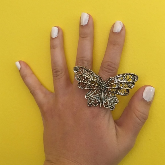 Butterfly fashion ring - Picture 2 of 2