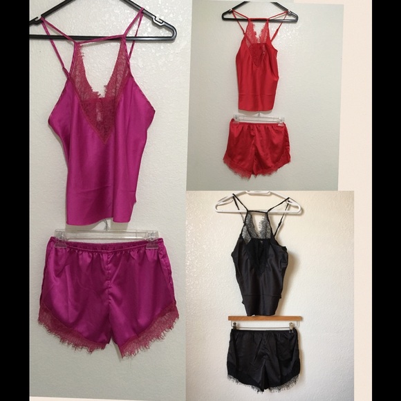 🎉❤️HP💕🎉Sexy  Satin Pajama Set - Picture 3 of 4