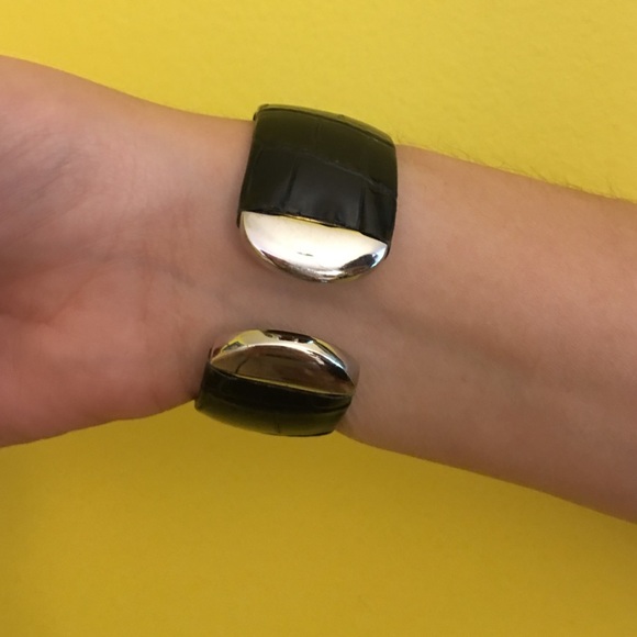 Bangle bracelet watch - Picture 2 of 2