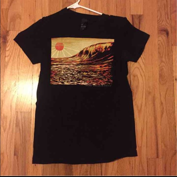 Obey t-shirt
