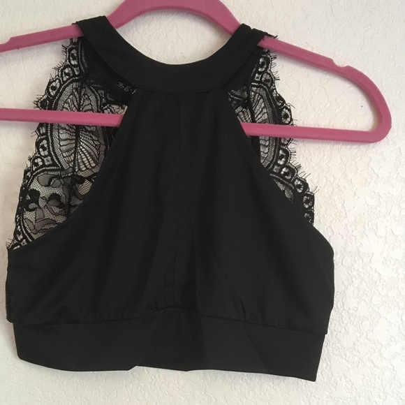 Sexy Lace Back Crop - Picture 3 of 3