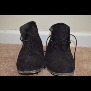 Black Steve Madden booties