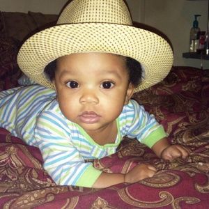 Meet your Posher, Ebony