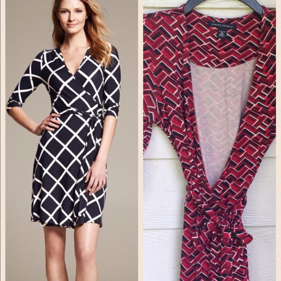Banana Republic Dresses & Skirts - Banana Republic wrap dress