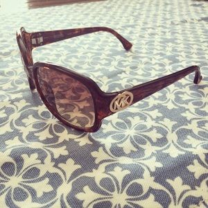 Michael Kors Harper sunglasses brown frame 100% UV