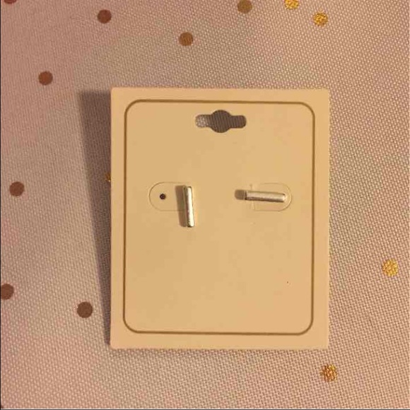 Bar earrings