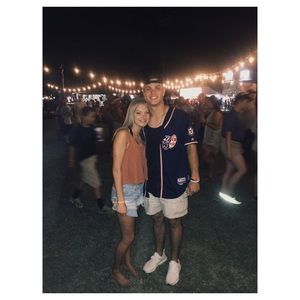 Meet your Posher, Whitney