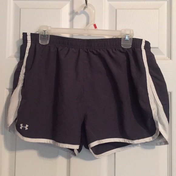 NEVER WORN BUT NO TAGS