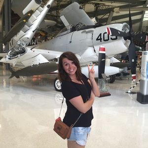 Meet your Posher, Ashley