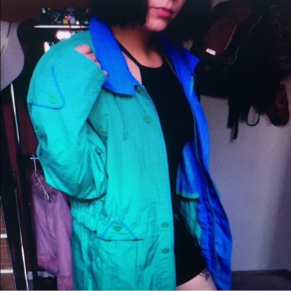 90s VTG sWiShY tEaL & bLuE TrEnCh