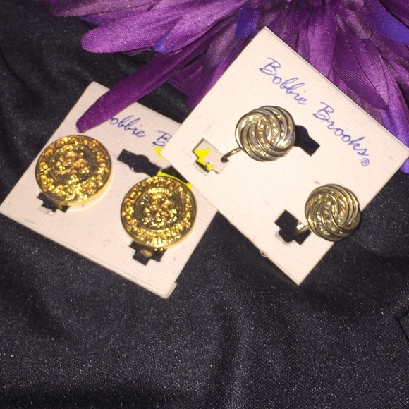 2 ✌️PAIR OF NWT CLIP ON EARRINGS