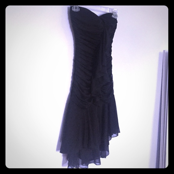 Beautiful Flowy Black Strapless Dress XS