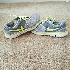 Nike gym shoes