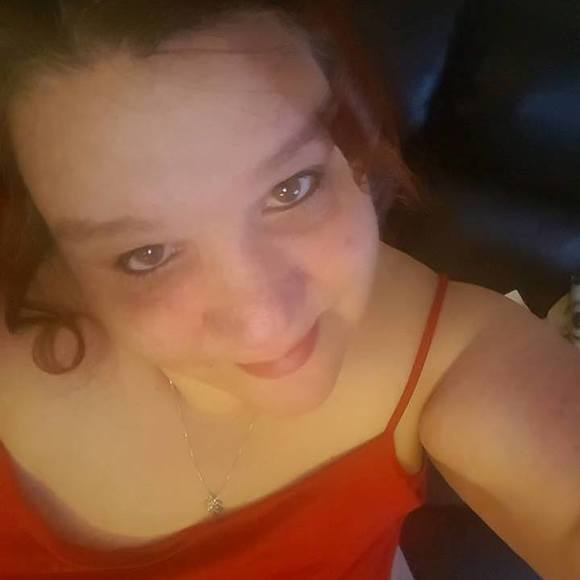 Meet your Posher, Yvonne - Picture 1 of 1