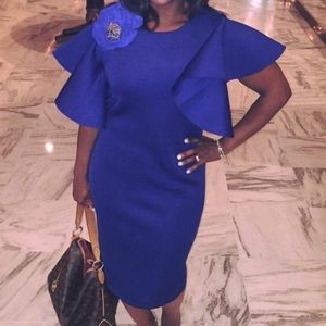 Blue dress with flare sleeves