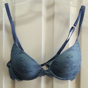 Victoria Secret Biofit 32B Lace