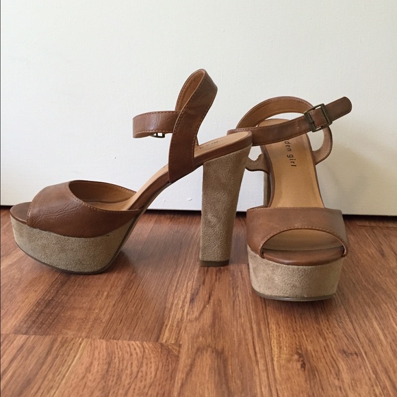 Tan and grey platform heels - Picture 1 of 2