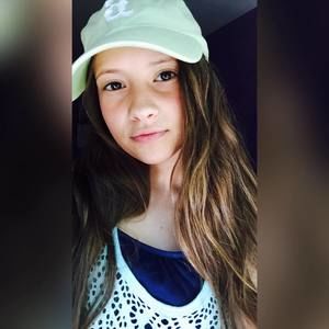 Meet your Posher, Abigail