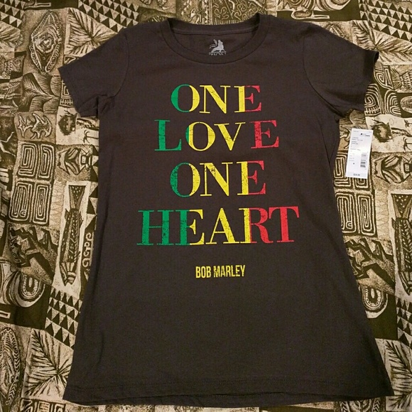 BRAND NEW Bob Marley One Love One Heart Graphic