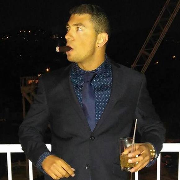 Meet your Posher, Justin