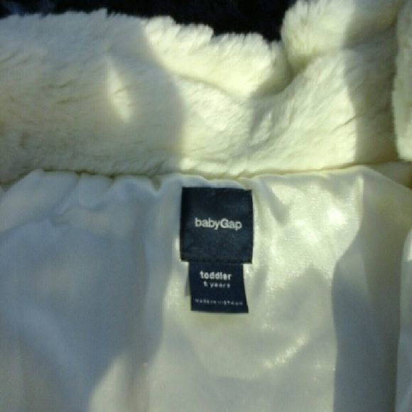 Faux Fur Vest - Picture 4 of 4