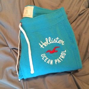 Hollister sweats