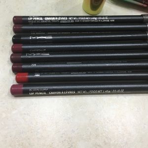 Lipliners brand new