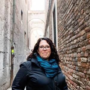 Meet your Posher, Caroline