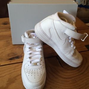 Womens Nike Air Force 1