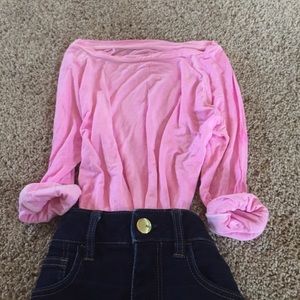 3/4 length pink shirt