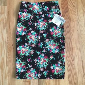 XS Lularoe Cassie Skirt