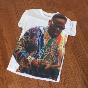 Never worn biggie smalls tee shirt, size men S