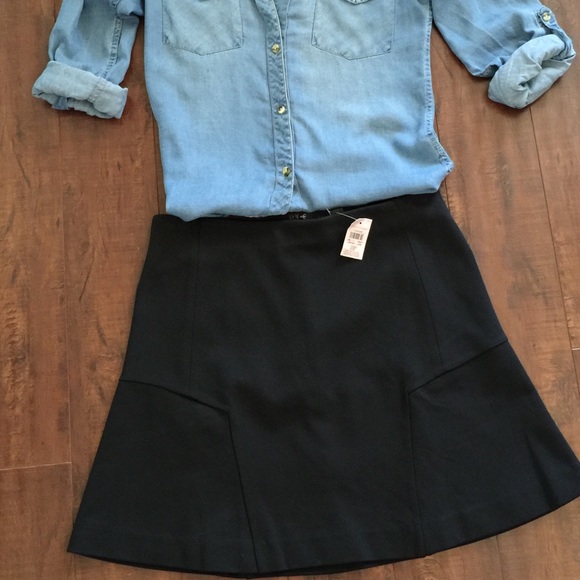 Ann Taylor Dresses & Skirts - New! Ann Taylor Black Skirt Petite