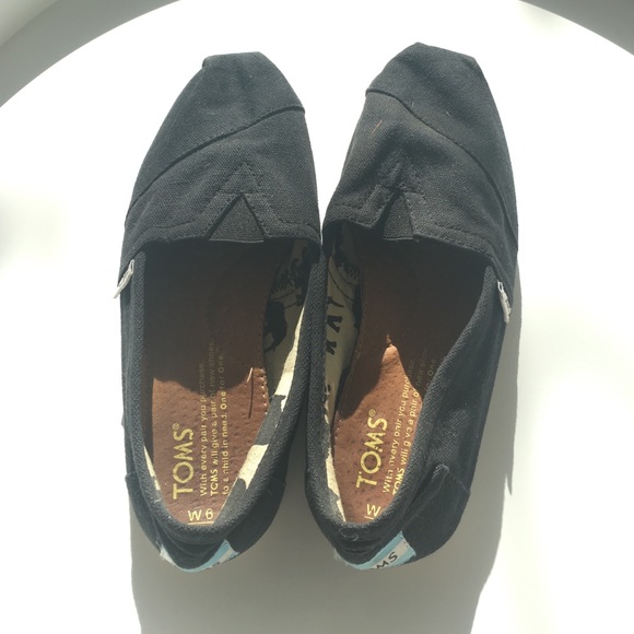 Black Toms