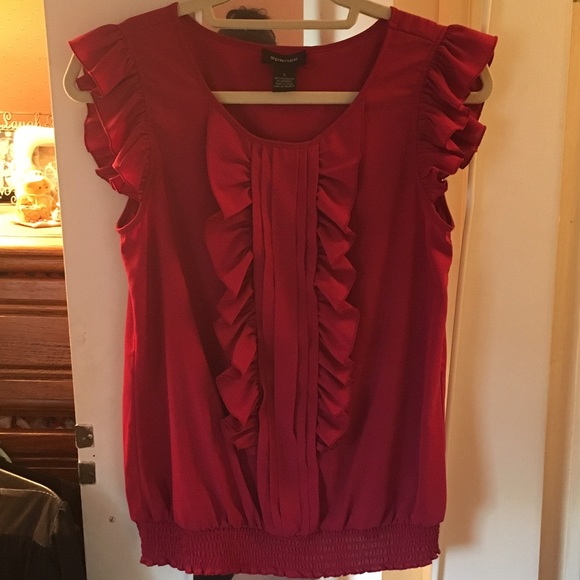 Spense deep red ruffle top