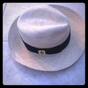 Tory burch hat