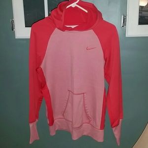 Nike thermal fit hoodie